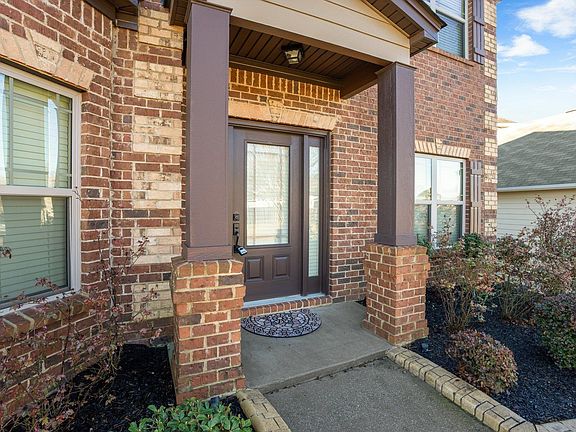 5th image of 312 Cameron Creek Ln