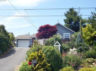 1620 Monroe St, North Bend, OR 97459