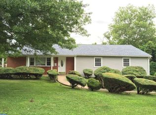 1913 S Limekiln Pike, Dresher, PA 19025
