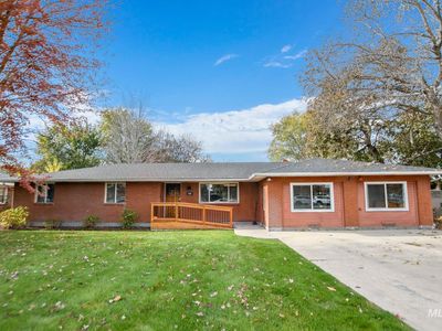 819 S Powerline Rd, Nampa, ID, 83686