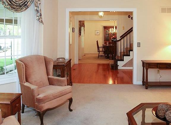 4th image of 5418 Somerworth Ln