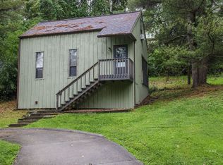 77 Mound St, Athens, OH 45701