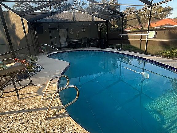 4th image of 804 Lake Dr