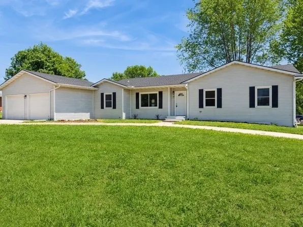 105 S West St, Concordia, MO 64020