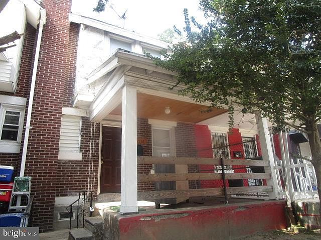 1st image of 4938 N Franklin St