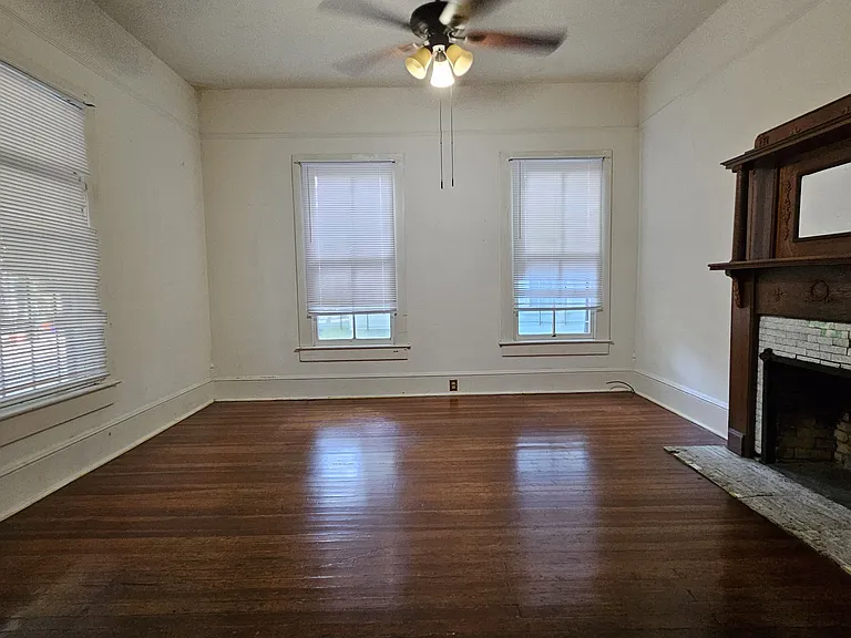 234 SW 2nd Pl — Photo 6