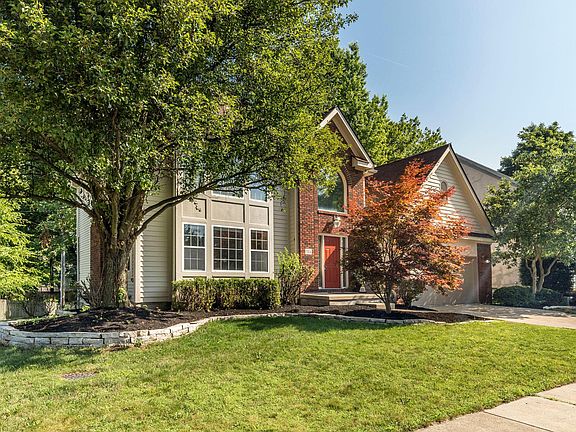 3rd image of 5574 Swingley Dr