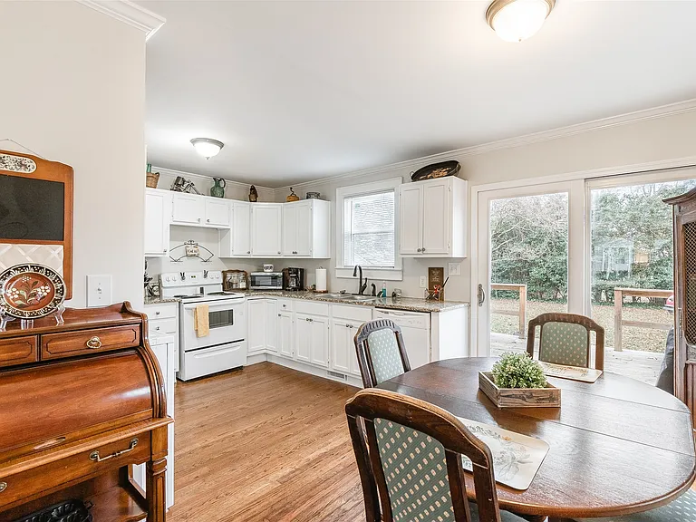214 Cumberland Ave — Photo 4