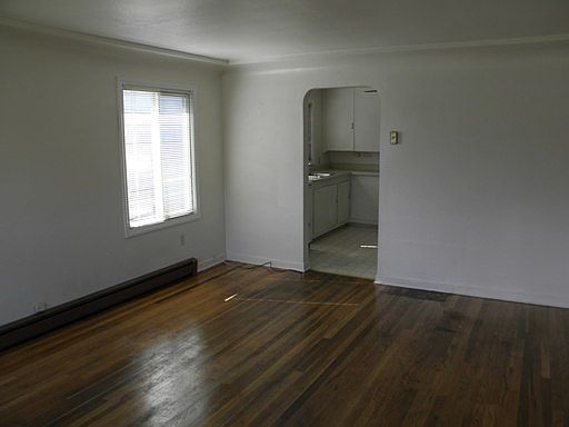2nd image of 75 E Carolina St