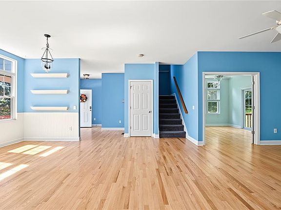 5th image of 19 C Sycamore Dr
