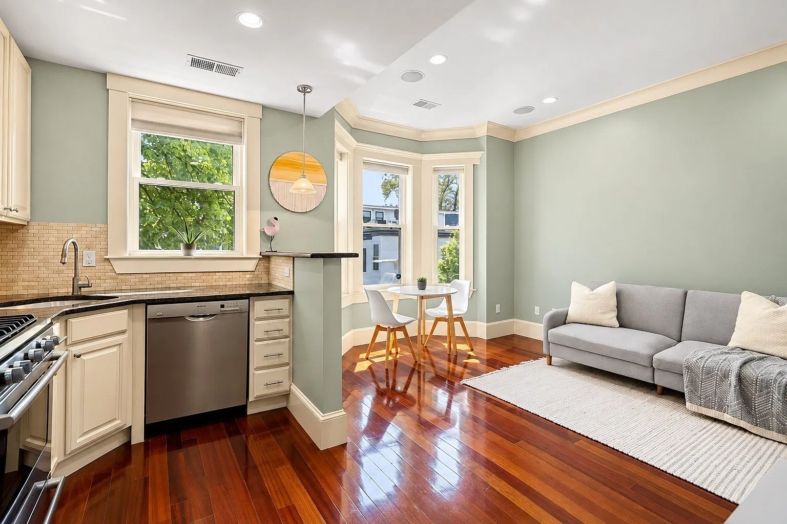 1 bed, 1.0 bath, 516 sqft, $3,000 — Photo 2