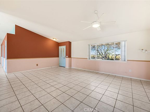 3rd image of 25865 McLaughlin Rd