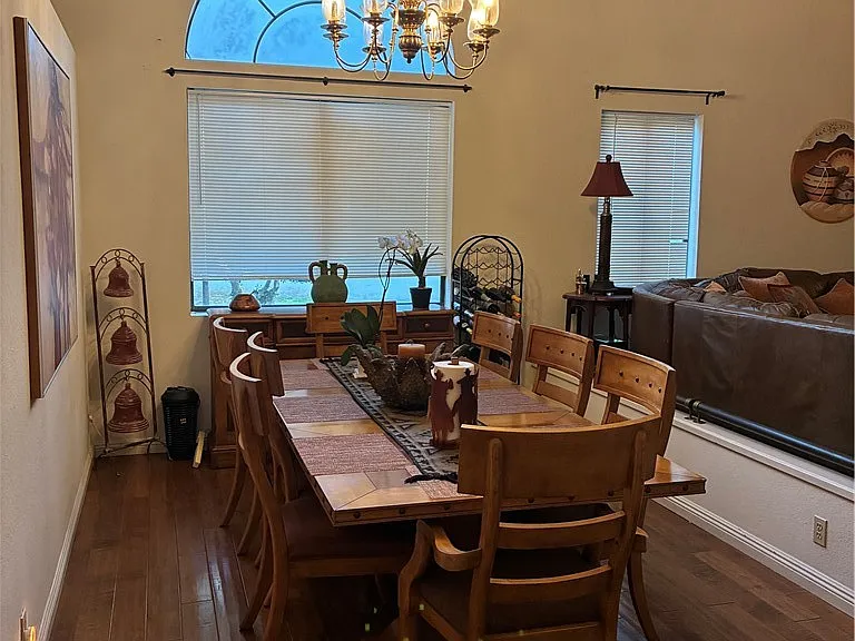 674 Radbury Pl — Photo 5