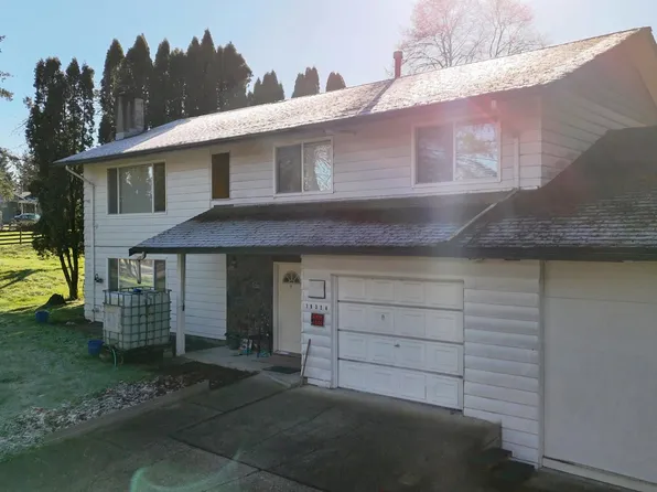 19324 80th Ave, Surrey, BC V4N 4Z8