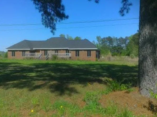5288 Nc Highway 710, Pembroke, NC 28372