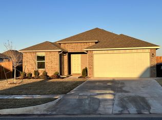 2412 Sunshine Ln, Yukon, OK 73099