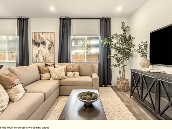 4446 Buckingham Ave, Clovis, CA 93619