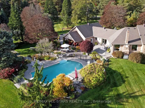 15 Lobraico Ln, Whitchurch Stouffville, ON L4A 3W8