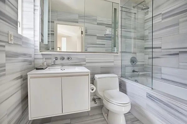 Sold by LG Fairmont Group | media 10