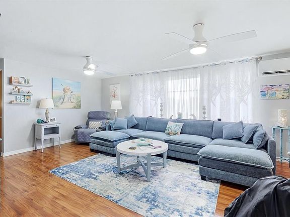 4th image of 1006 42ND AVENUE DRIVE E