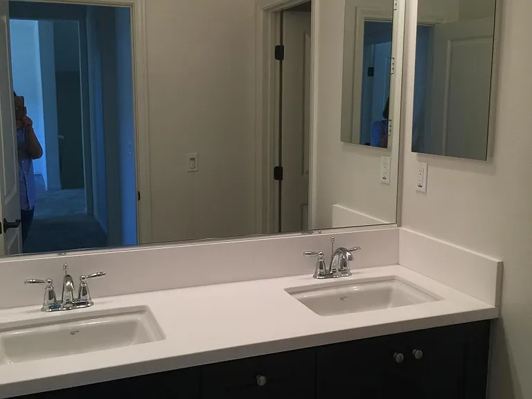 Guest bathroom at second floor