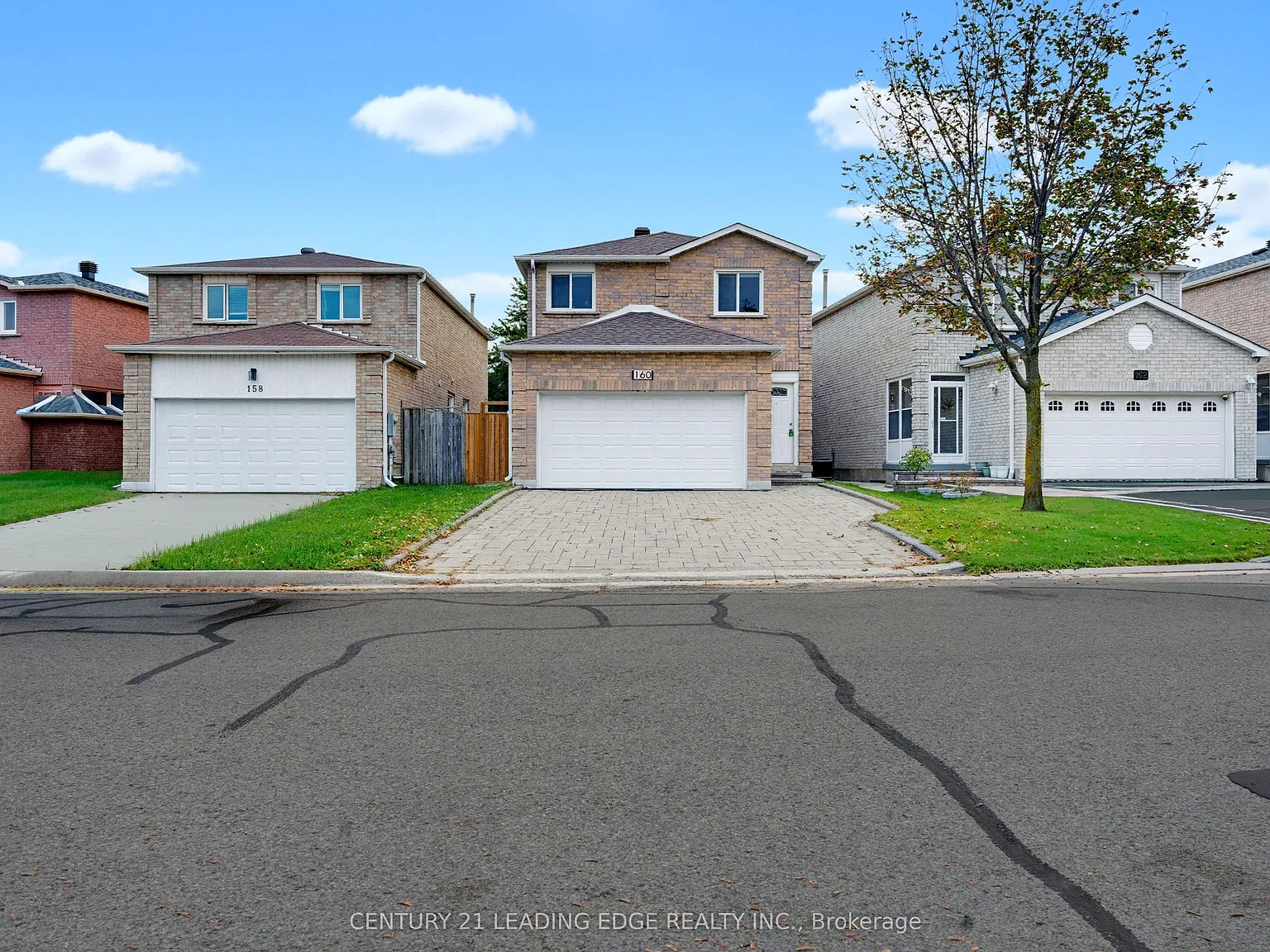 3 bed, $2,300 — Photo 2