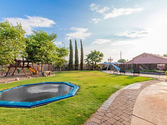 2nd image of 4737 E Verbena Dr
