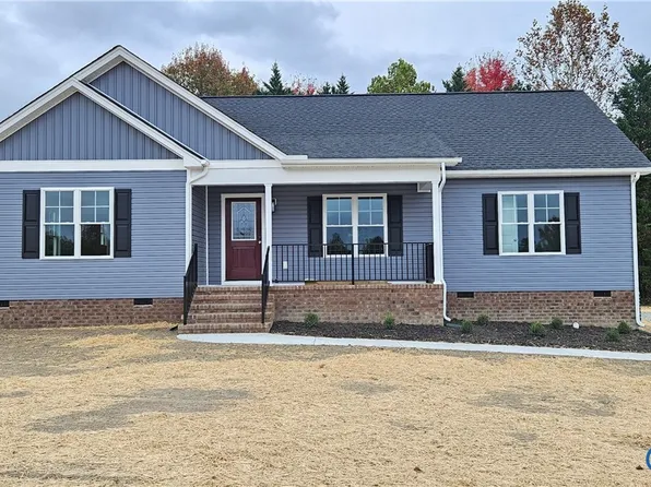 1250 Heron Point Dr, Tappahannock, VA 22560