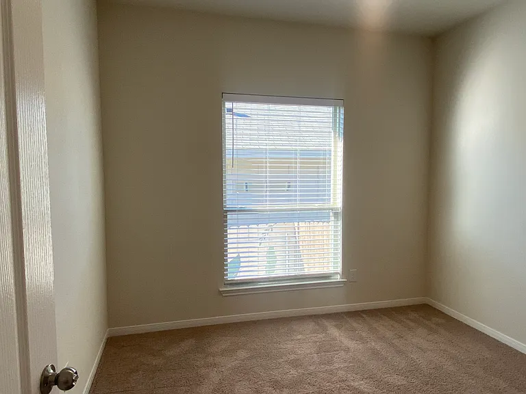 2220 Chia Ct — Photo 20