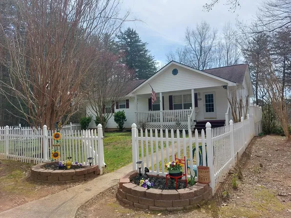 222 Tinas Ct, Blairsville, GA 30512