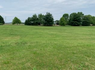 205 Mirabeau, Highland, IL 62249