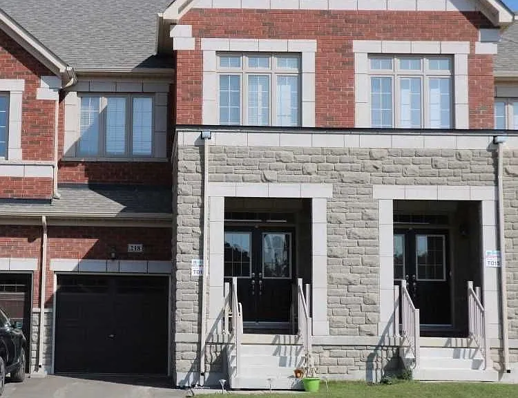 218 Roy Harper Ave — Photo 1