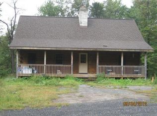 461 Laurel Dr, Tobyhanna, PA 18466