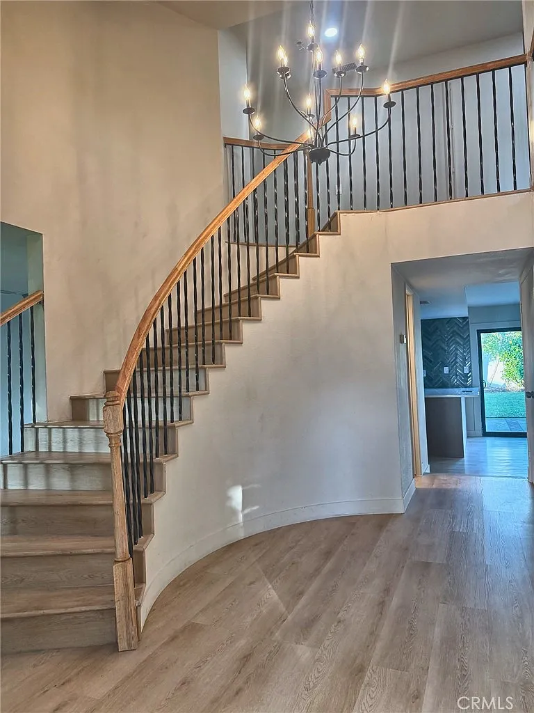 4 bed, 2.5 bath, 2174 sqft, $4,500 — Photo 4
