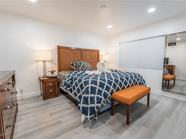 2364 Belvedere Dr — Photo 14