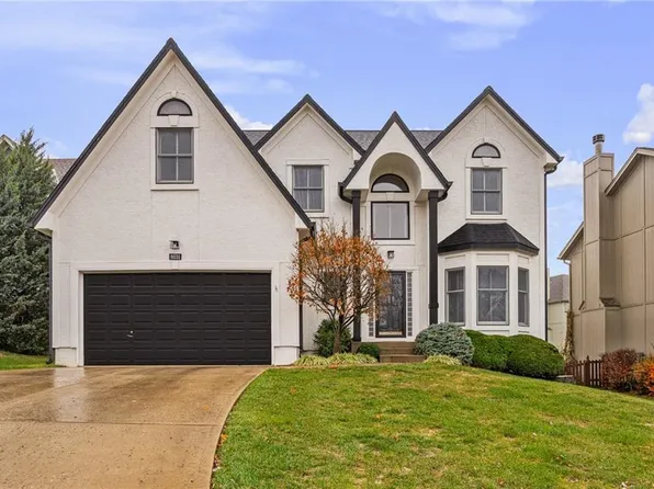 8031 W 122nd Ter, Overland Park, KS 66213