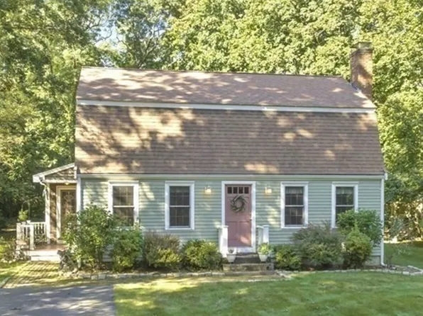18 Pinehurst Rd, Marshfield, MA 02050