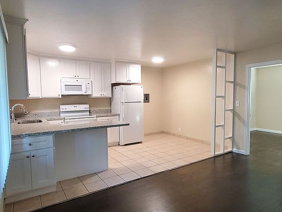 3rd image of 2501 Skylark Dr #2