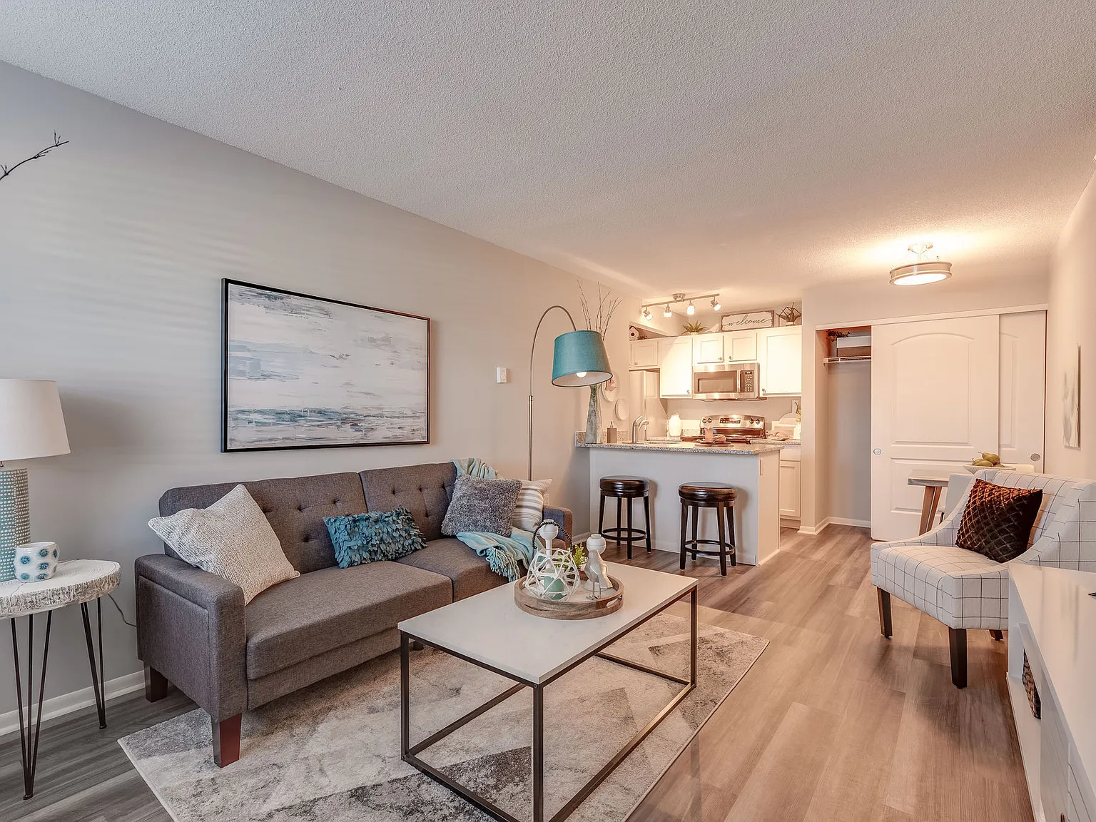 Pierpont Apartments — Photo 3