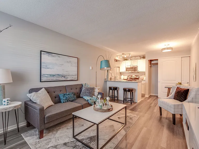 Pierpont Apartments — Photo 9