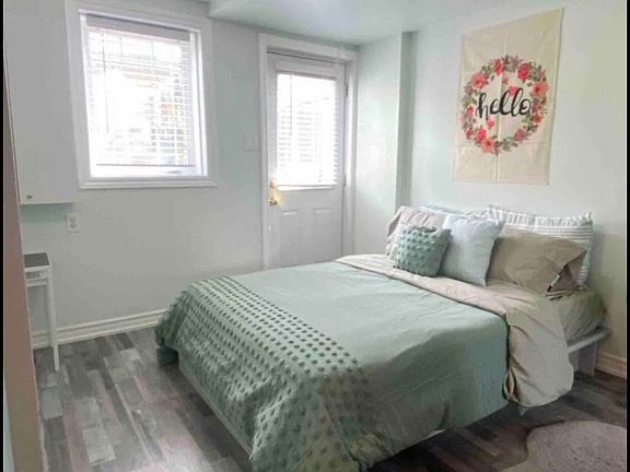 3rd image of 311 Caboto Trl