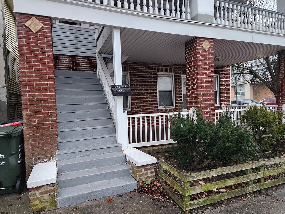 2nd image of 2 S Windsor Ave