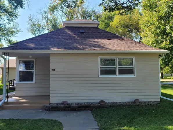 752 S Pine St, Valparaiso, NE 68065