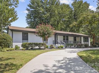 614 S Magnolia St, Mooresville, NC 28115