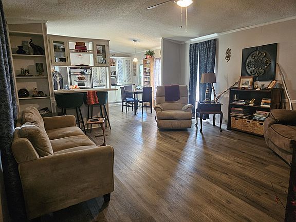 5th image of 1005 E 5th Street