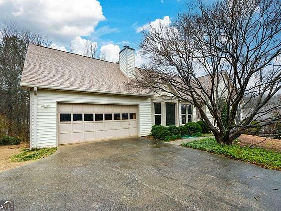 2nd image of 2630 Cambridge Hills Rd