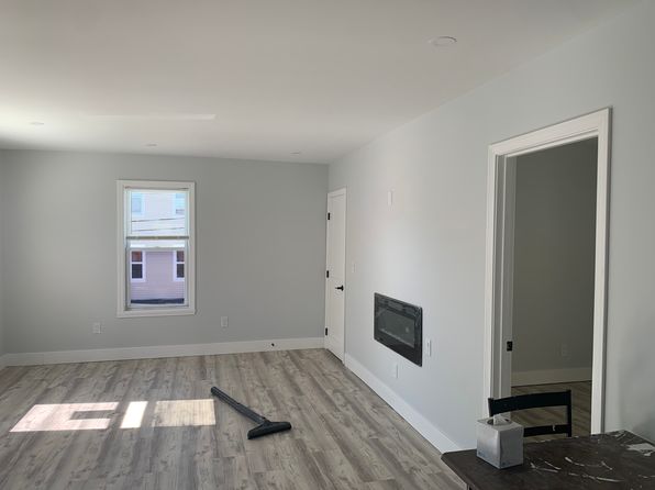 172 Nashua St #2