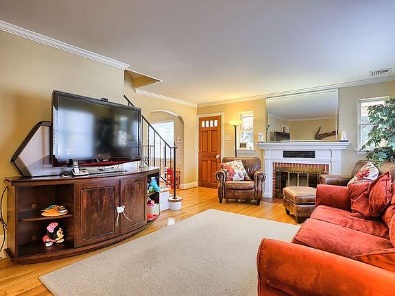 2nd image of 66 Cedar Ave