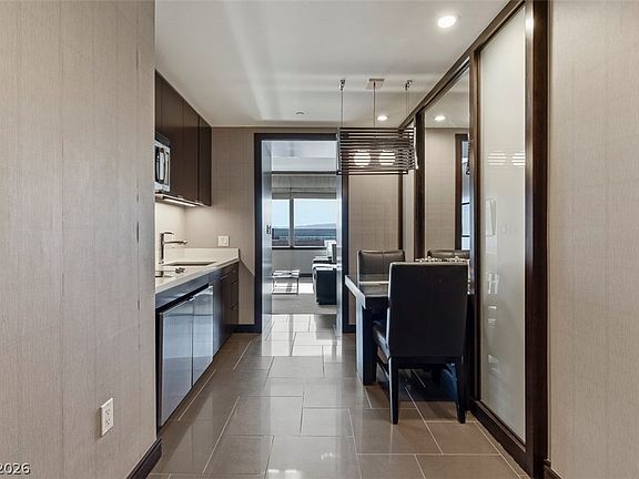 4th image of 2600 W Harmon Ave #10003