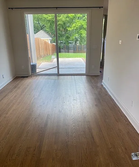 2437 Laburnum Ave — Photo 3